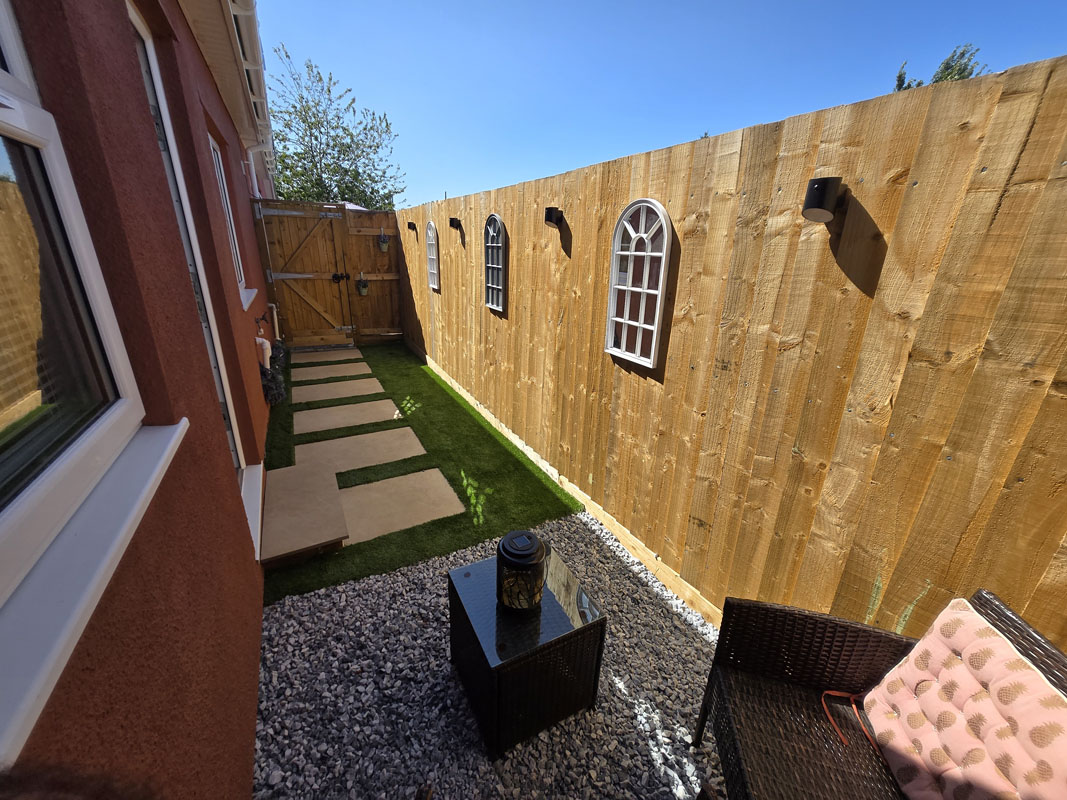 Outside Courtyard ()