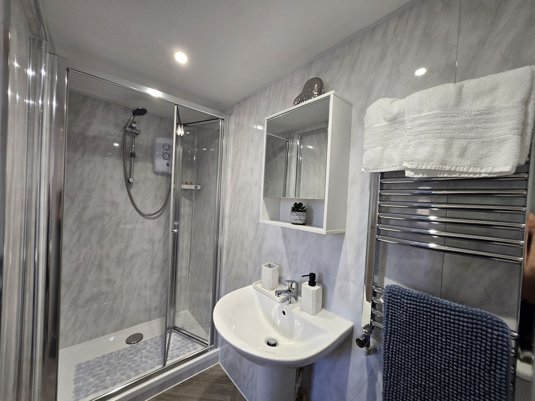 Puxton Bathroom ()